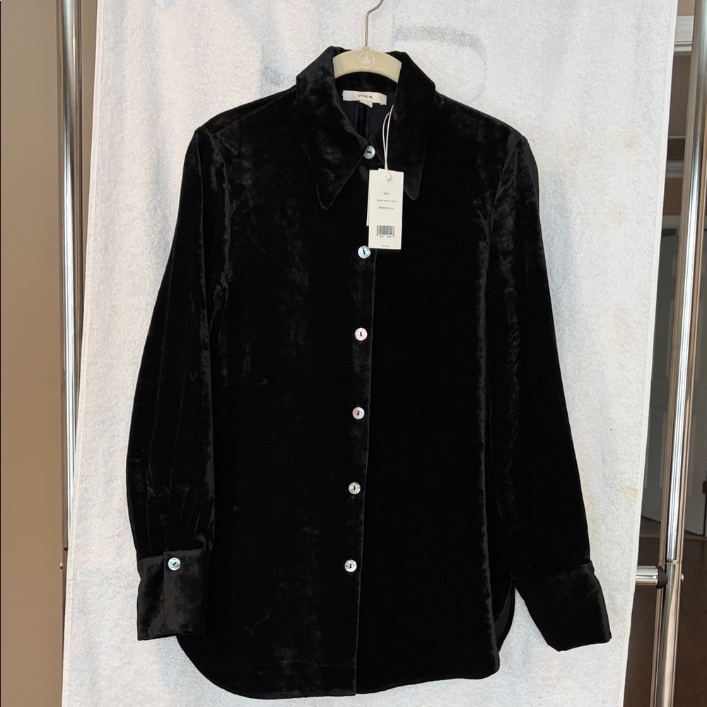 Brand new with tag Vince women top